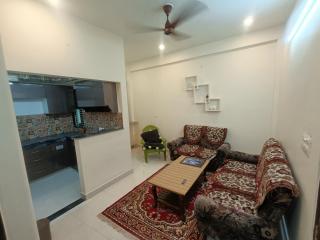 Raj Homestay- Comfortable Family Stay - Varanasi - 2
