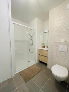 T2 neuf quartier Vieux Port avec ascenseur et terrasse - 3