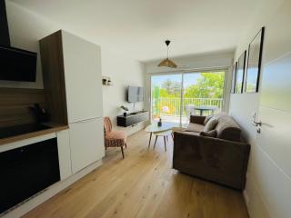 T2 neuf quartier Vieux Port avec ascenseur et terrasse - 1