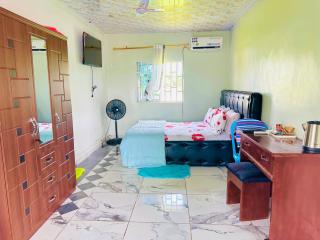 Pool Palace Hotel and Resorts - 9