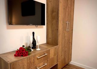 GBI' Apartaments - Roşu - 1