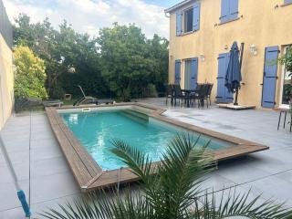 Jolie maison provençale au volets bleu - Marsiglia - 0