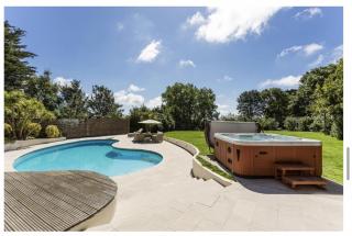 Sleeps10 18-Parking-Garden-Pool-HotTub-Balcony - Eastbourne - 0