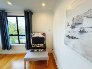 Modern house with Arcade games in a good location - 4