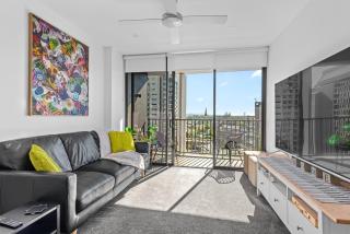 City Living! 1Bed/1Bath/1Car/Pool - Brisbane - 8