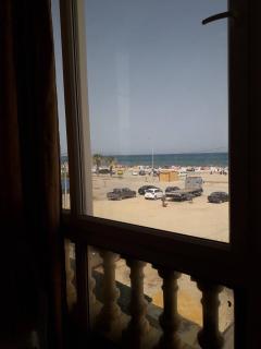 apparemment pied dans leau - 2