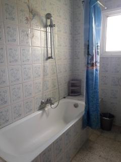 apparemment pied dans leau - 1