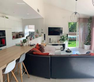 Villa d'architecte avec piscine privée, idéal pour une famille - Saint-Aunès - 3