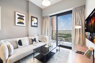 Modern 1BR with Canal View - Zada Tower, Business Bay - Dubai - 5