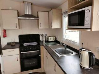 Forget-me-not stays holiday caravan- 3 Bedrooms - Skegness - 6