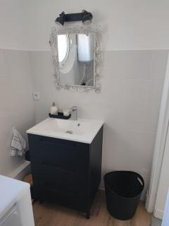 Studio Cosy vue Mer à deux pas du Port Santa Lucia - Saint Raphael - Saint-Raphaël - 5