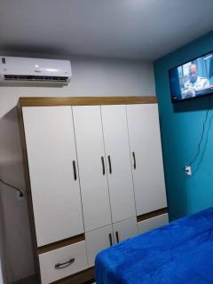 Loft 1 com ar condicionado prox Praia Laranjeiras facil acesso pela BR101 - Balneário Camboriú - 0