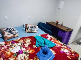 Loft 1 com ar condicionado prox Praia Laranjeiras facil acesso pela BR101 - Balneário Camboriú - 4