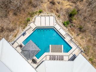 Luxurious Mountaintop Retreat with Ocean Views - Matapalo - 5