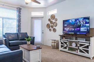 Modern Retreat in Ahwatukee Heated Pool Spa Gym - Phoenix - 8