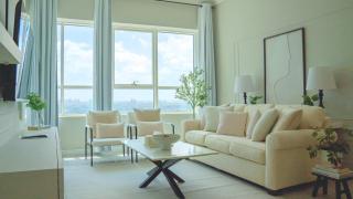 Spacious 1BR, Pool, Gym, Near Dining & Shops - Dubai - 0