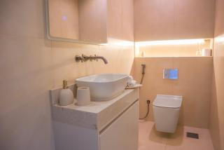 Spacious 1BR, Pool, Gym, Near Dining & Shops - Dubai - 5