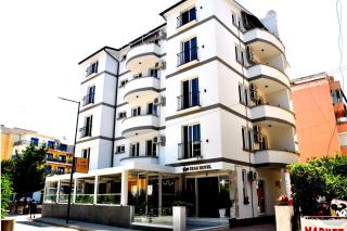 Star Hotel & Restaurant - Golem - 0