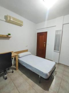Piso Vacacional 3 habitaciones - Calle Engracia de Monroy, Plasencia - Plasencia - 4