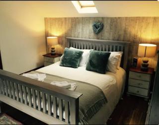 Christmas Cottage - - 4