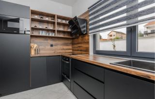 4 Bedroom Awesome Home In Posedarje - Posedarje - 5