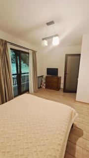 Căsuța din pădure - 4