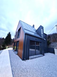 Gorska Idila "Lipa" - a Modern House in Quiet Area with Wellness - Stari Laz - 0