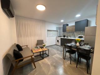 דירת החלומות - 5 דקות נסיעה מהים - 7