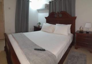 Splendid Inn - The Rock - 3