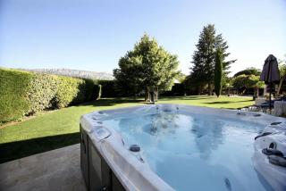 VILLA SAINTE BAUME Piscine Jacuzzi tout confort - Nans-les-Pins - 3