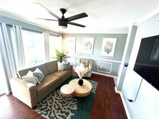 Sandy Pearl Lake View 3 Pools Central Destin - 3