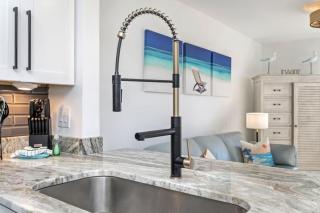 Emerald Gem Beach Svc Included - Destin - 1