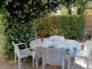 CHEZ BETTY - 8