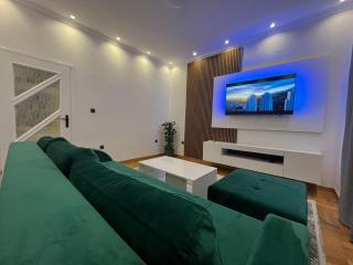 Sarajevo Luxury Apartment - 50 m from Old Sarajevo Clock Tower - Sarajevo - 0