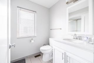 Luxury Downtown Townhome Unit 13 - Cleveland - 2