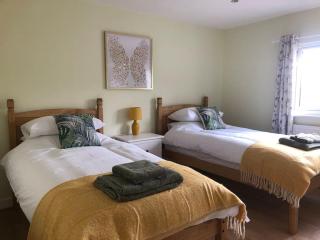 Barn Owl Lodge with Hot Tub - Adults Only - 6