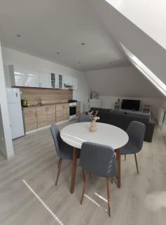 Krásny nový mezonetový apartmán - Nové Zámky - 2