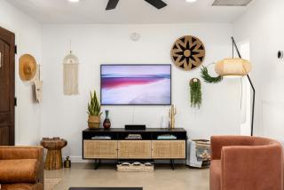 Designer Home with Guest House, Pool, Hot Tub - Tucson - 7