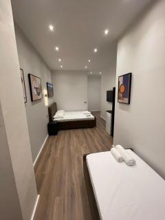 Vlora City Rooms - 1