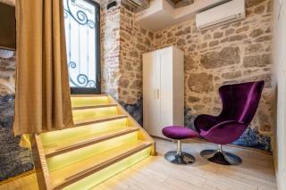 Historic Plaza Varos Split - 3