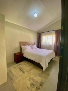 Down Town Delight - 2BR Budget Retreat - Gaborone - 7