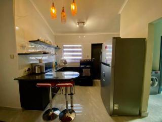 Down Town Delight - 2BR Budget Retreat - Gaborone - 8