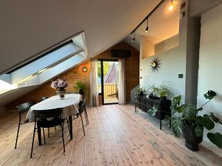 Cozy Corner - 6