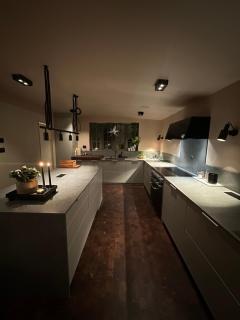 Spacious - high quality - Villa with Host for ONS - Stavanger - 1