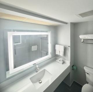 Namaste Inn & Suites Dawsonville - 1