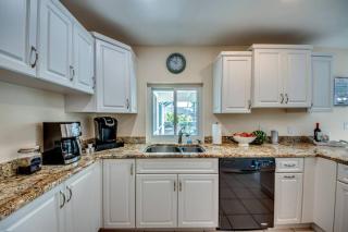 Bella's Paradise - Cape Coral - 7
