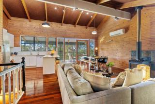 Hilltop Hideaway at Coolum Beach - Coolum - 4