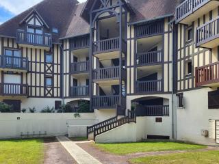 Appartement à Deux Pas de la Plage de Cabourg, Balcon, WiFi, Parking Gratuit ! - FR-1-788-29 - Cabourg - 1