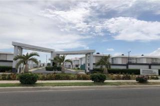 Lovely 3 Bedroom apartment with private parking - Boca Canasta - 0