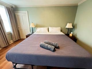 North East Colonial 51 - 7